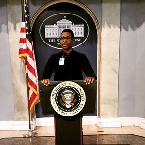 Meet your Posher, Barry