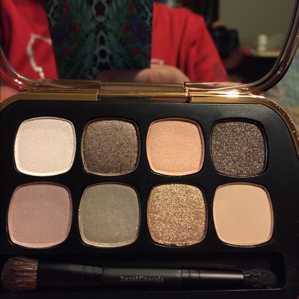 New Bare Minerals Posh Neutrals