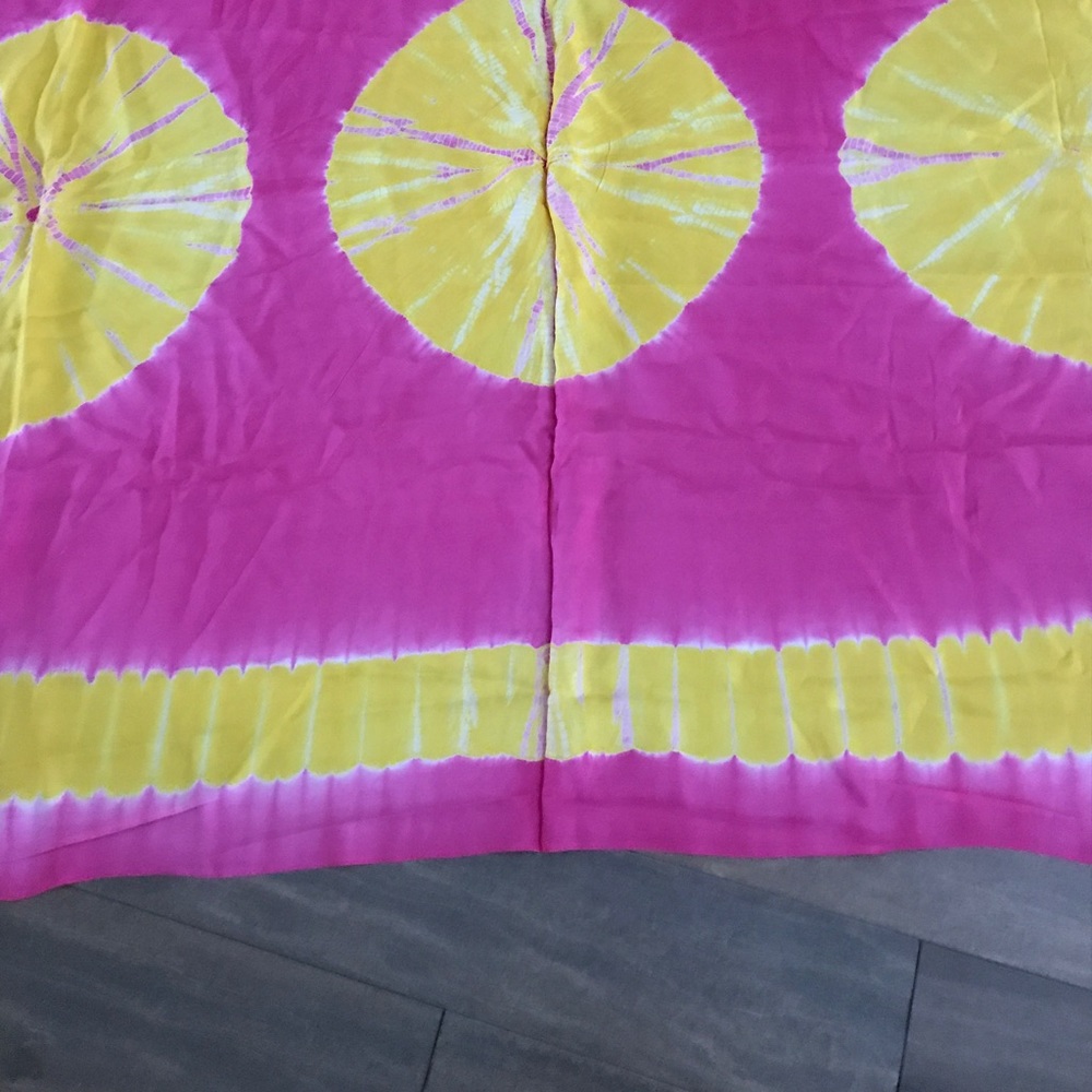 NWT  Tory Burch silk scarf