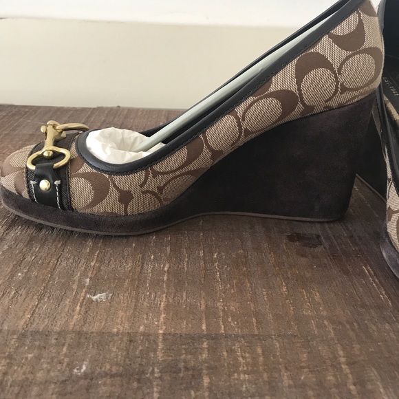 Coach Wedges - Picture 2 of 4