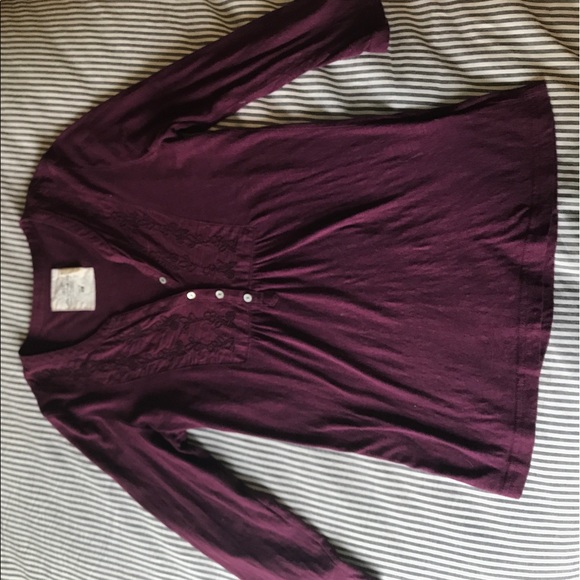 Quarter sleeve shirt✨ - Picture 5 of 5