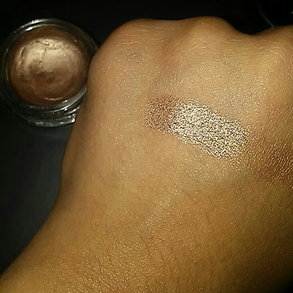 Be a bombshell eye base - Picture 3 of 3