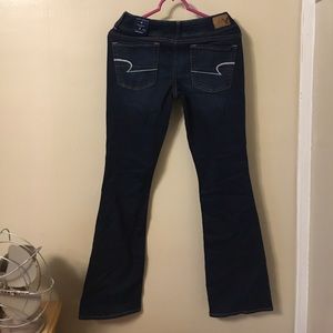 AE size 6 KICK BOOT mid rise super stretch jeans