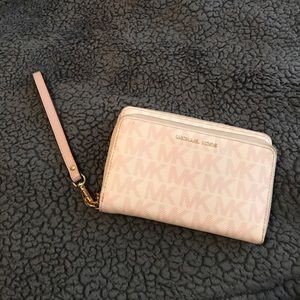 Michael Kors Wristlet