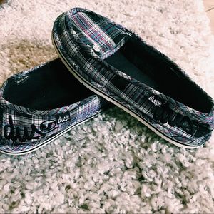 DVS Black Plaid Sandals