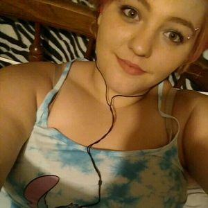 Meet your Posher, Carrie