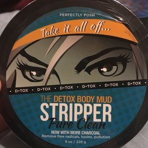 Charcoal body mask
