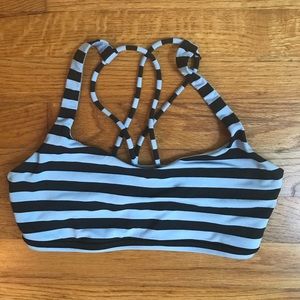 Lululemon sports bra