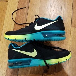 Nike Air Max Sequent Running Shoe