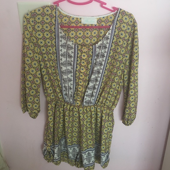 Boutique romper size small - Picture 1 of 2