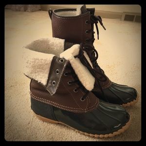Size 6 duck boots