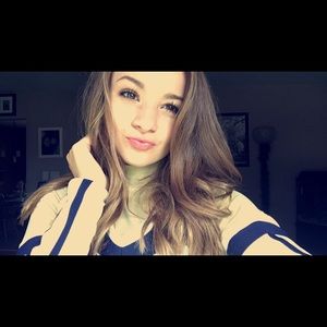 Meet your Posher, Alayna