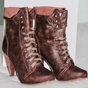 Aldo Mid Ankle Brown Boots