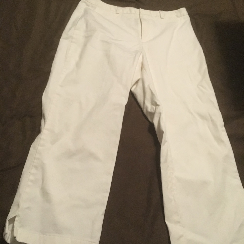 Dockers white Capri pants.