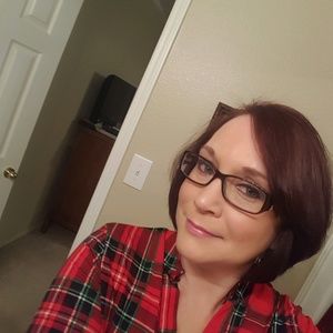 Meet your Posher, Deanna