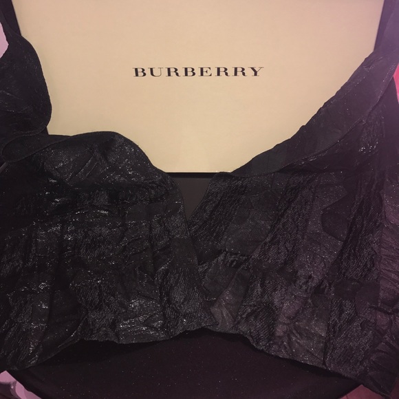💗FINAL PRICE 💗BURBERRY SCARF!!! - Picture 5 of 7