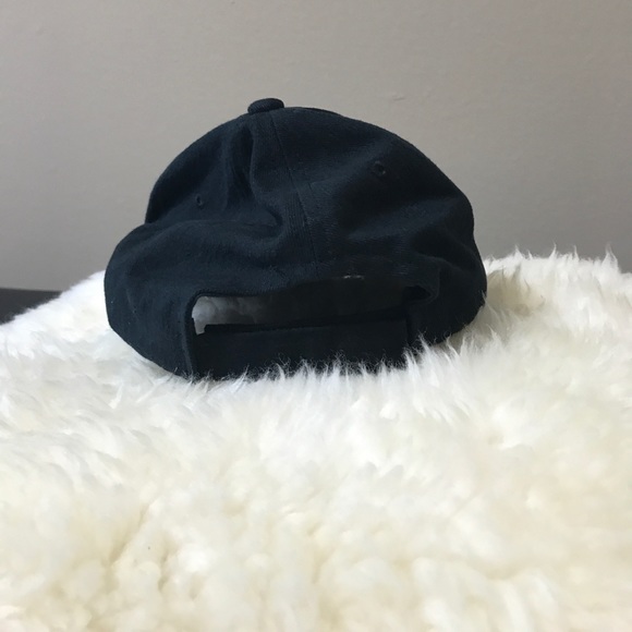 💕PINKS💕 black hat - Picture 2 of 5