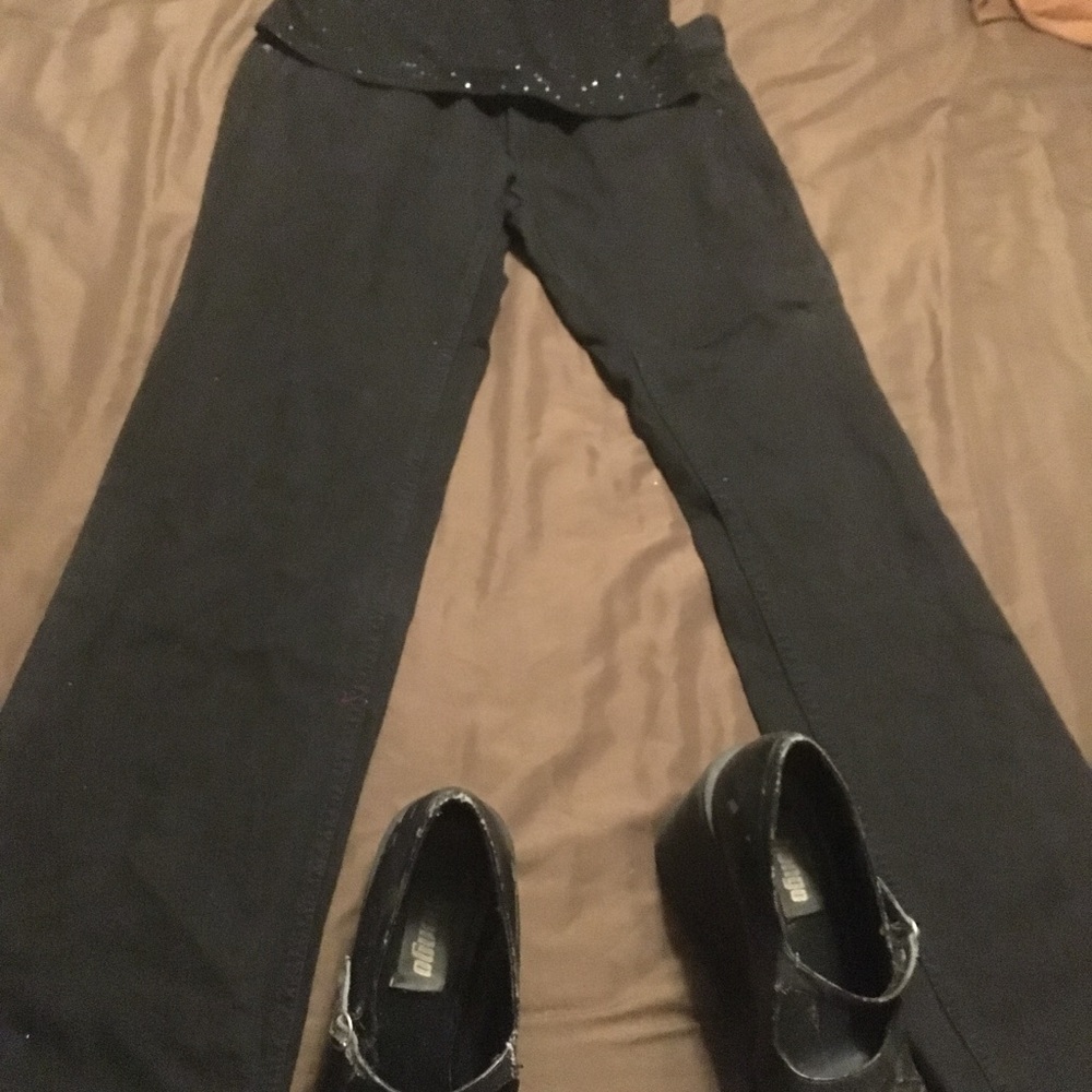 DKNY Soho relaxed black men's jeans.