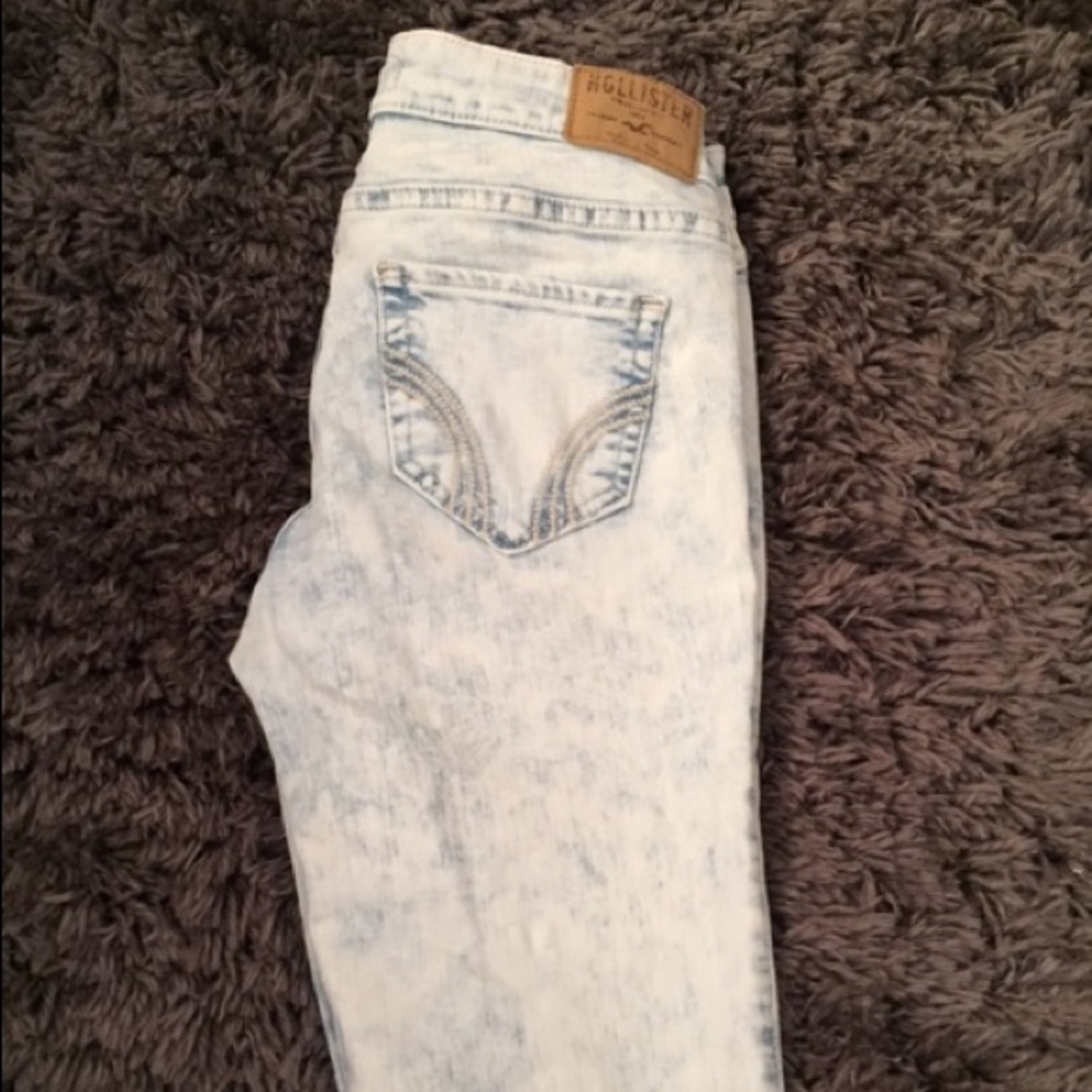 Hollister brand jeans