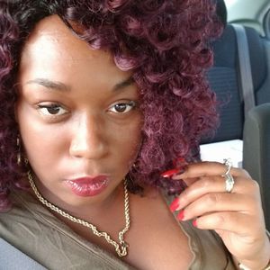 Meet your Posher, Yolanda