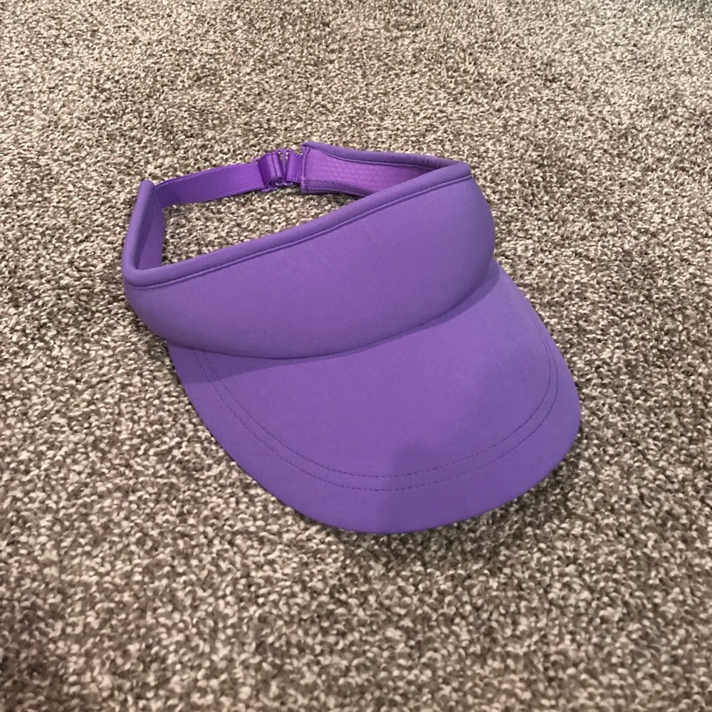 Lululemon visor