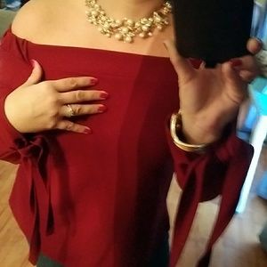 Boohoo GORGEOUS Cold Shoulder Long Fringe Sleeves.