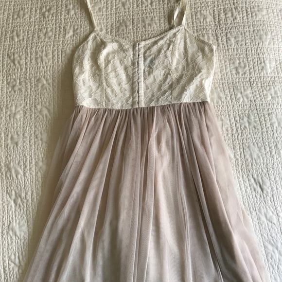 Lace top dress - Picture 1 of 1