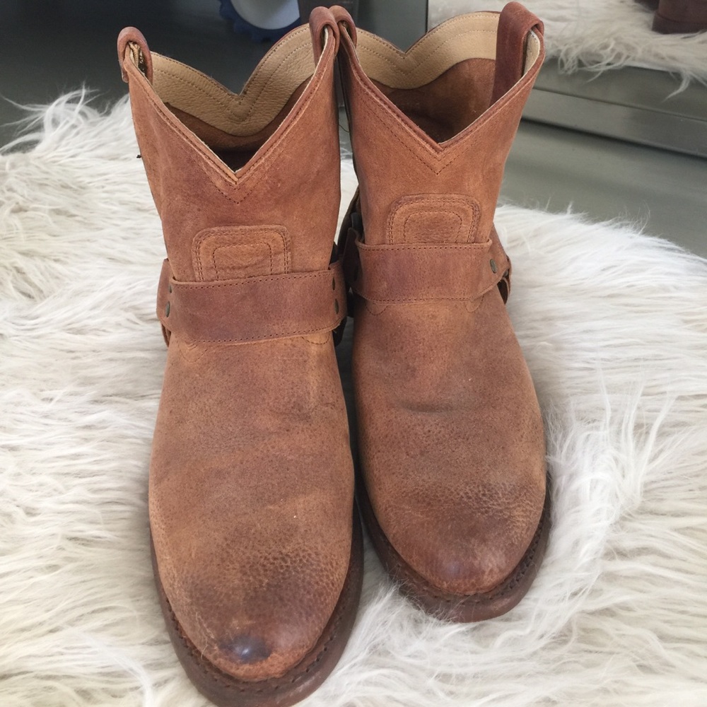 Worn twice Frye boots, very good condition