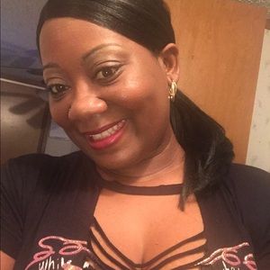 Meet your Posher, Denise