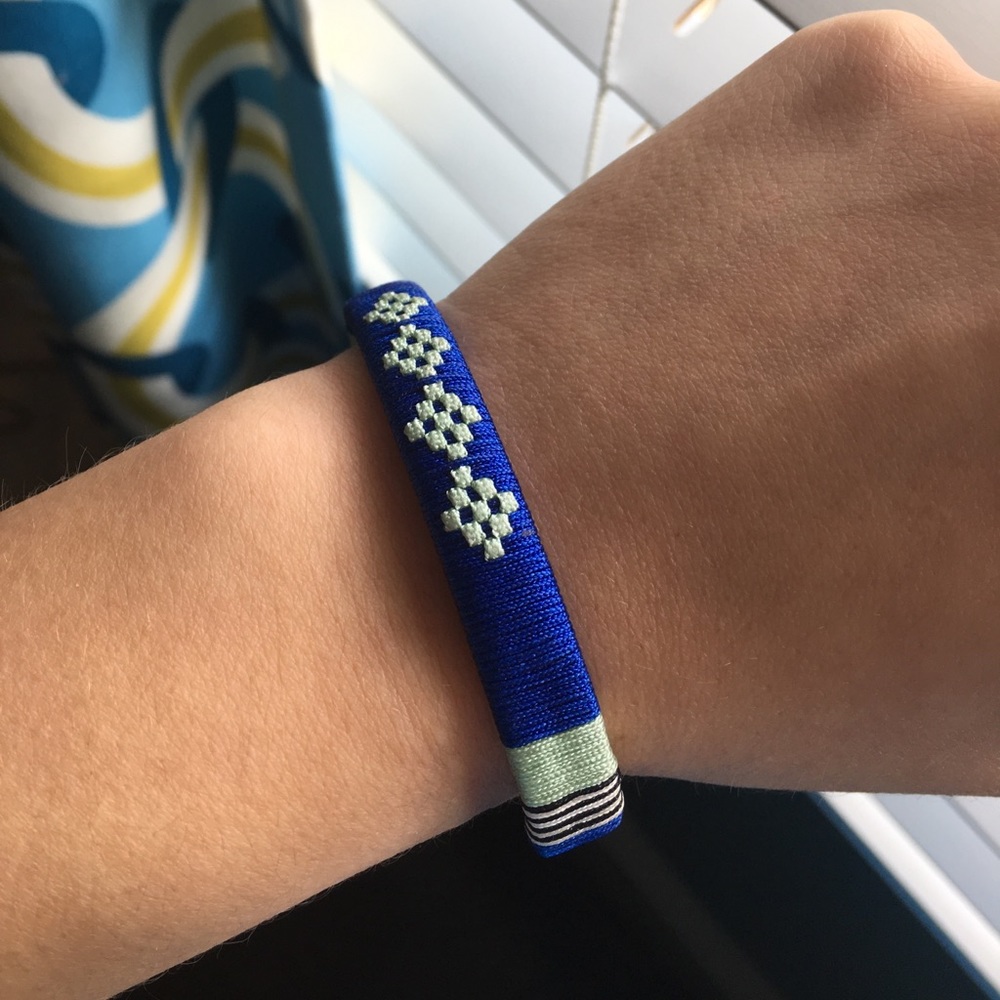 Wrapped metal bangle bracelet American Eagle