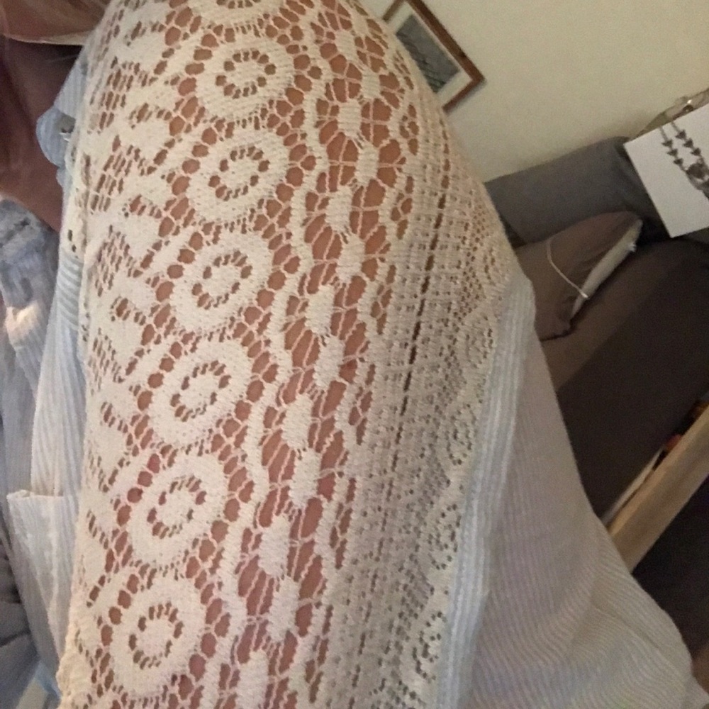 Anthropologie Blouse with Lace Detailing - Picture 3 of 5