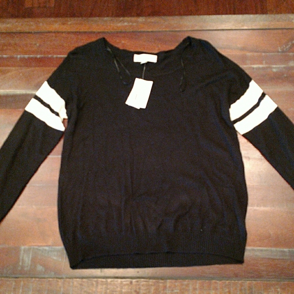 Medium junior girls sweater