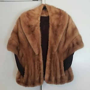 Vintage 1950s blonde mink stole with pockets