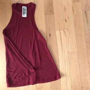 Maroon free people Long Beach tank