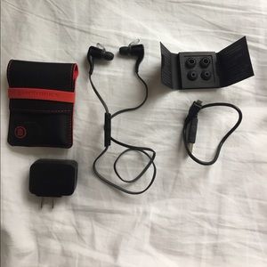 Bluetooth headphones