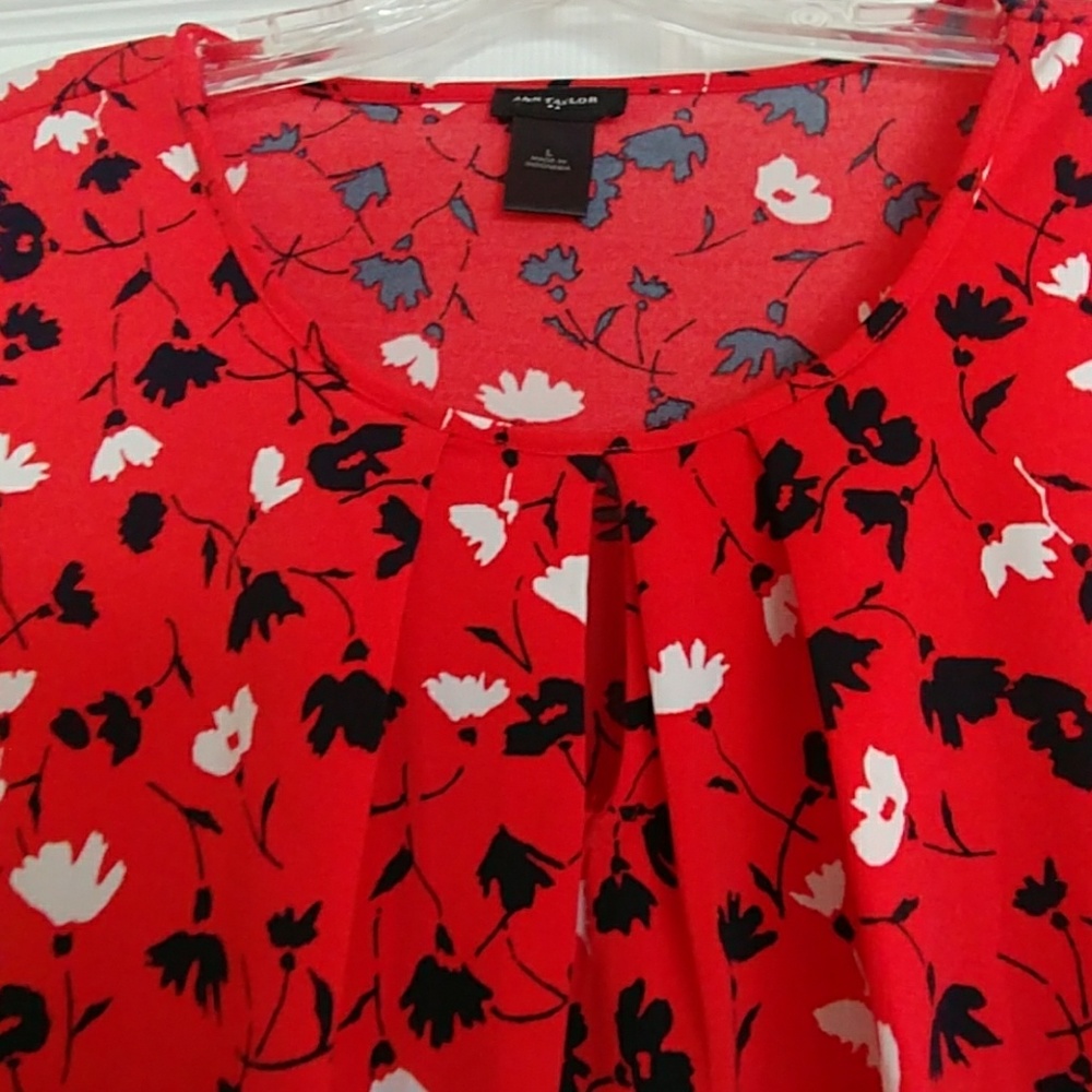 Work Blouse - Picture 2 of 5