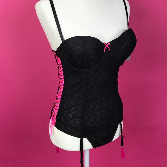 Rene Rofe Other - Lace corset w/ hot pink lace up side + g-string