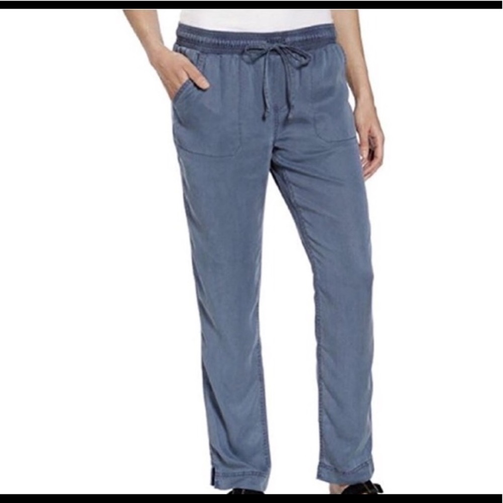 Women's Soft Pull-On Pant with drawstring waist