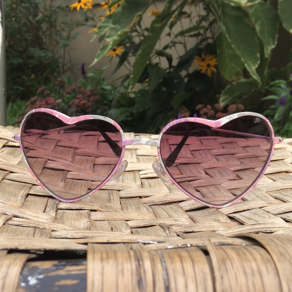 Heart-shaped sunnies