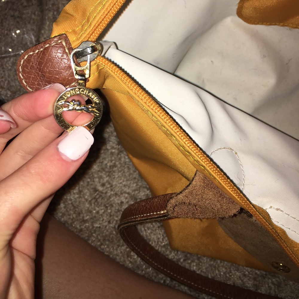 Longchamp! Medium - Picture 4 of 4