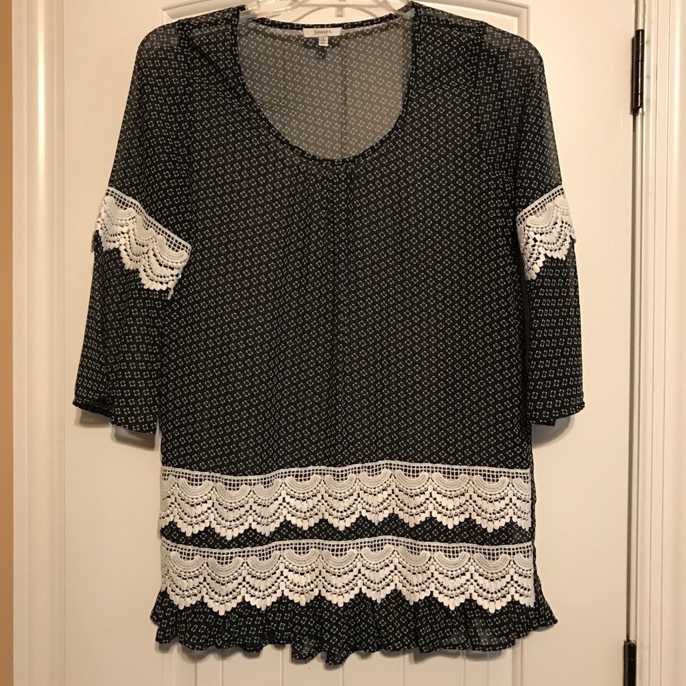 🎉SOLD🎉 Jodifl Sheer Top
