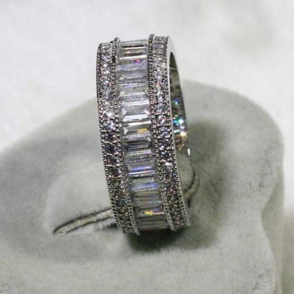 5⭐ RATED White Gold Filled CZ wedding band ring - Picture 5 of 10