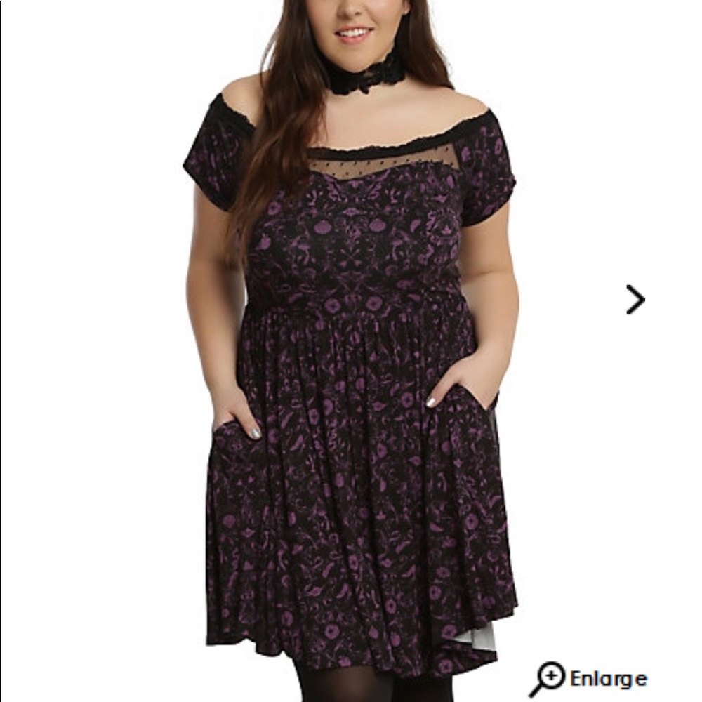 DISNEY PRINCESSES OFF-THE-SHOULDER DRESS SIZE 3X