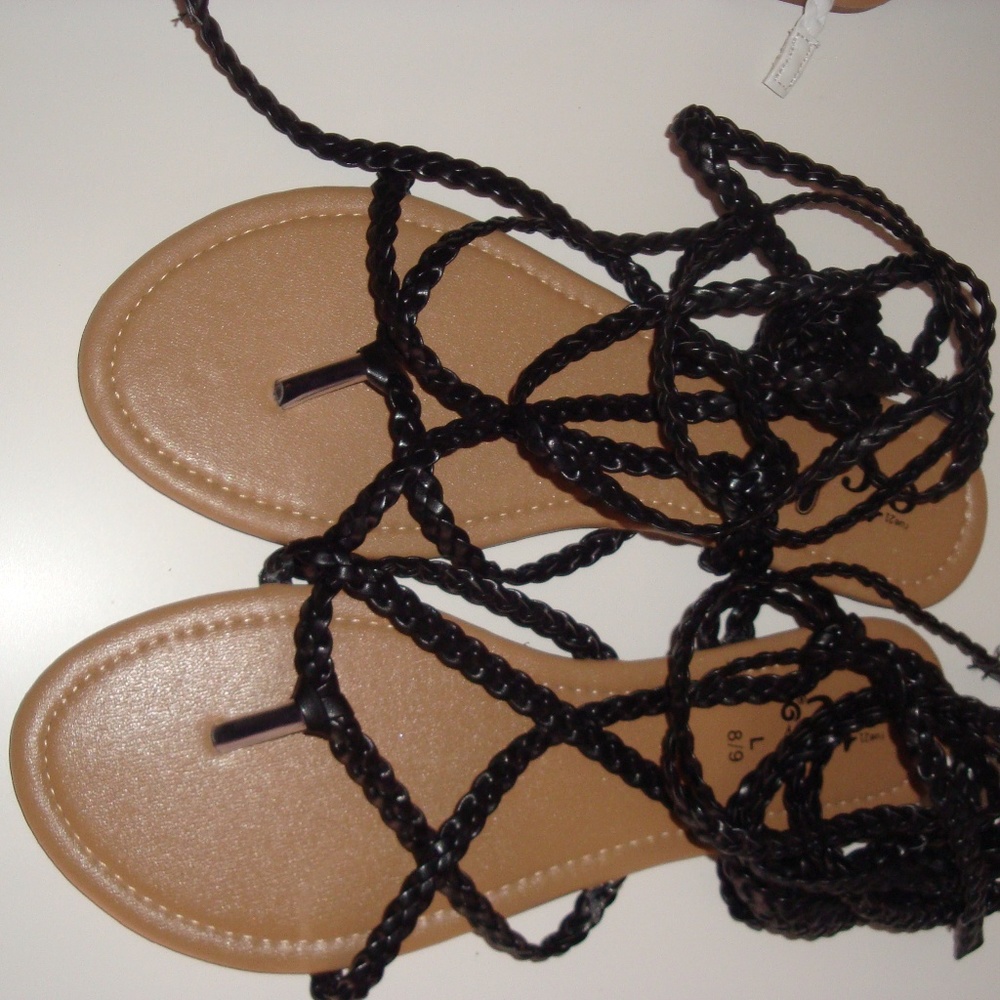 Sandals - Picture 2 of 6