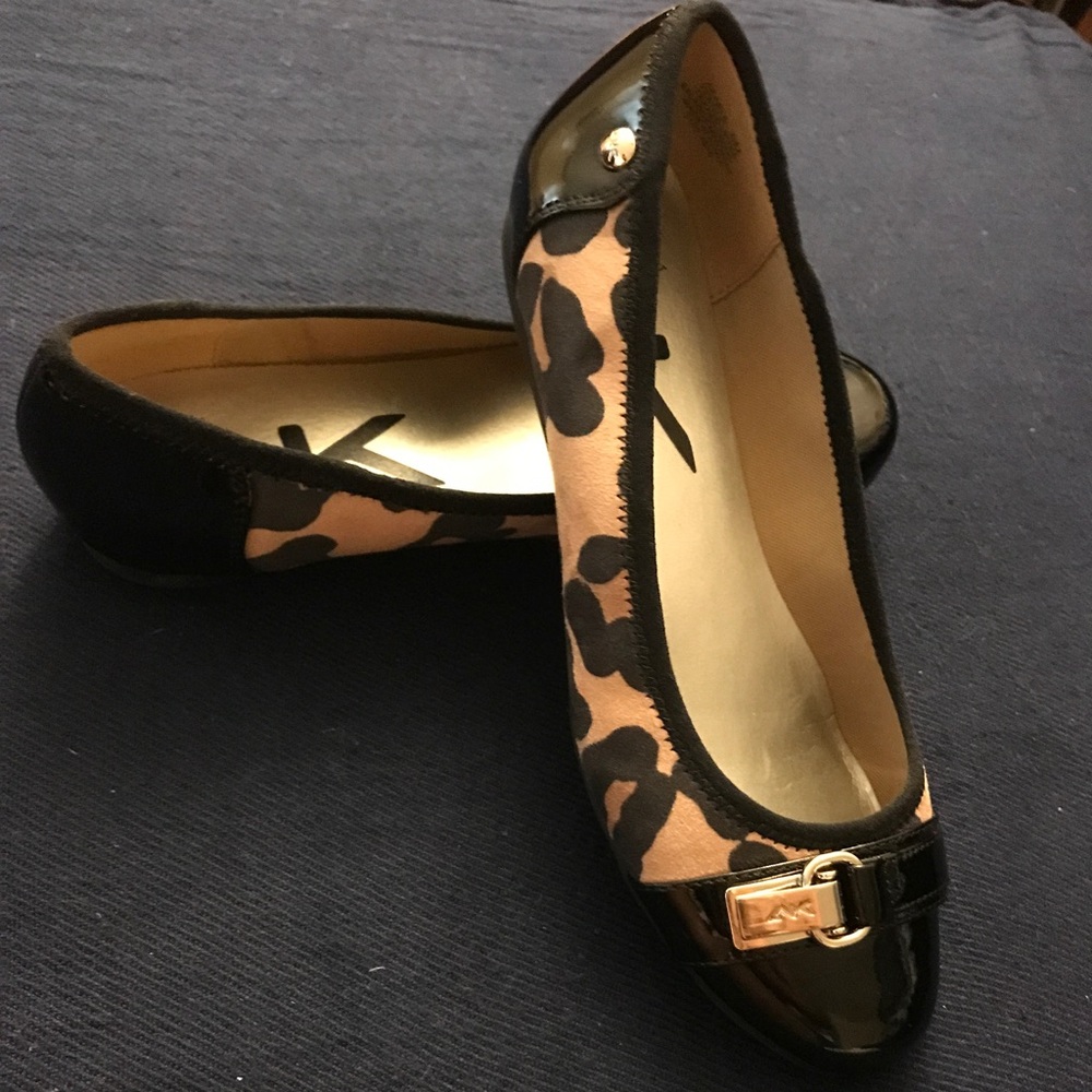 Anne Klein sport flats