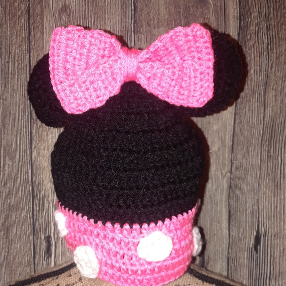 Handmade Minnie Mouse hat.