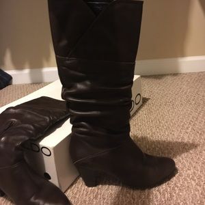 Brown boots