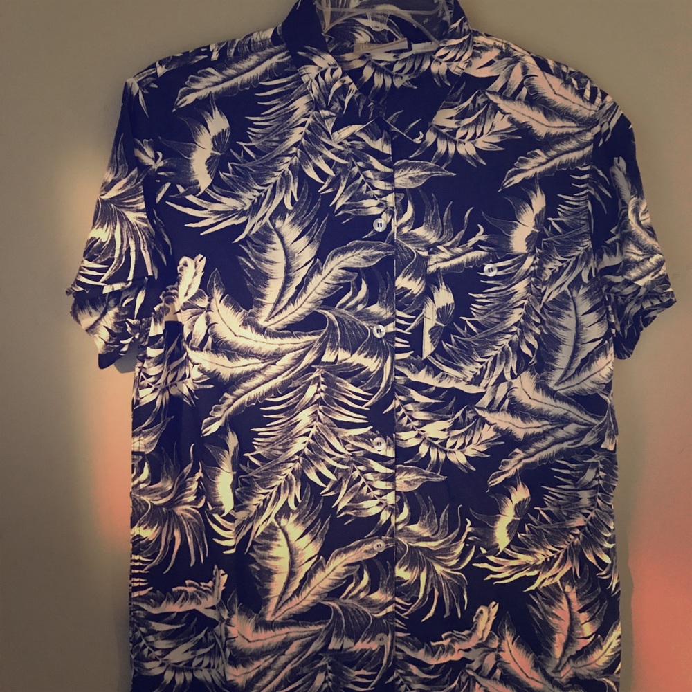 Liz Claiborne Short Sleeve Shirt