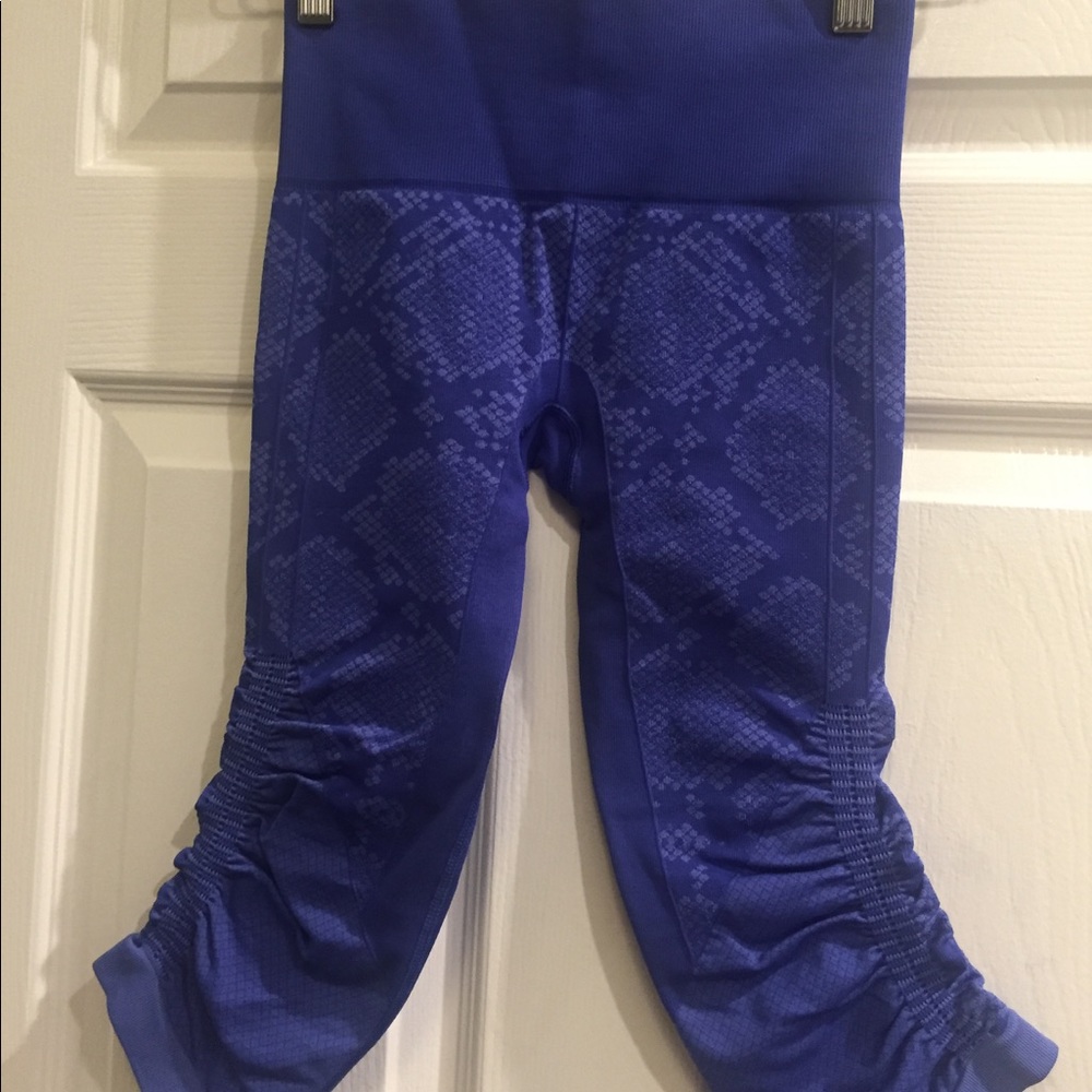 Lululemon yoga/exercise Lycra pants