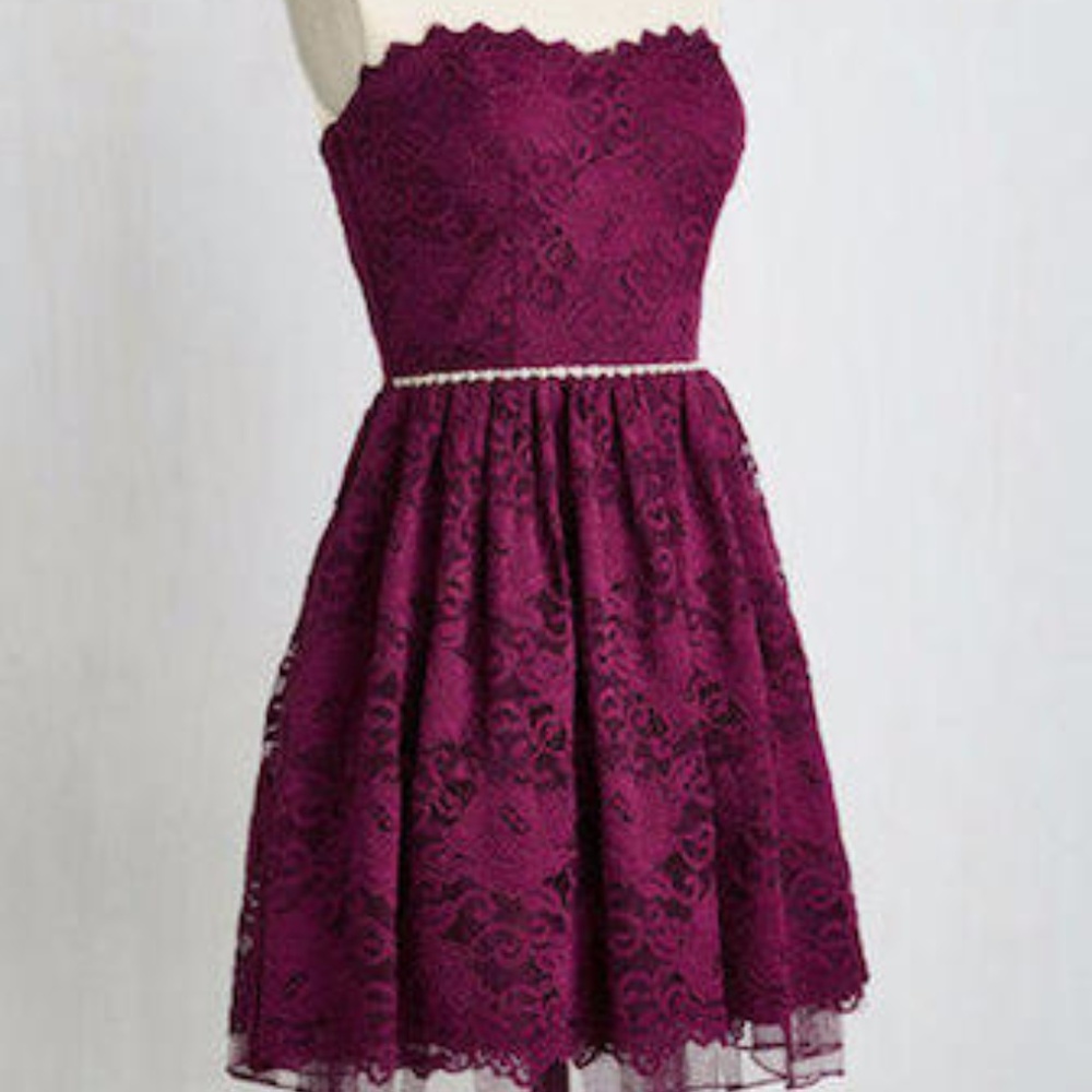 NEW!! Stunning Deep Purple Lace Cocktail Dress